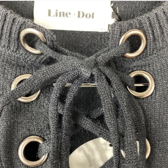 Revolve Line+Dot Lea Grommet Corset Style Lace Up Gray Sweater Small LT1798A - Picture 3 of 9